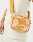 Fall Flowers Le Tour in Hey Girl/ Hot Mustard