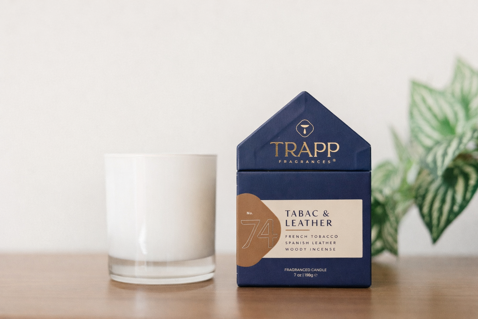 tobacco leather candle Woods Pickwick and distressed leather for a truly luxurious experience Leather + Tobacco Candle