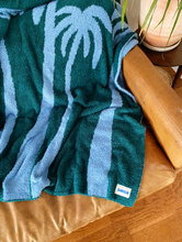 Load image into Gallery viewer, Dancing Palms Plush Throw - Evergreen
