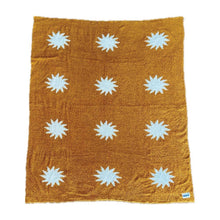 Load image into Gallery viewer, Sun Plush Throw - Buckhorn Brown
