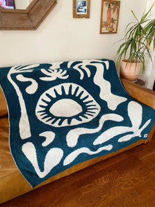 Paradise Plush Throw - Pacific Blue